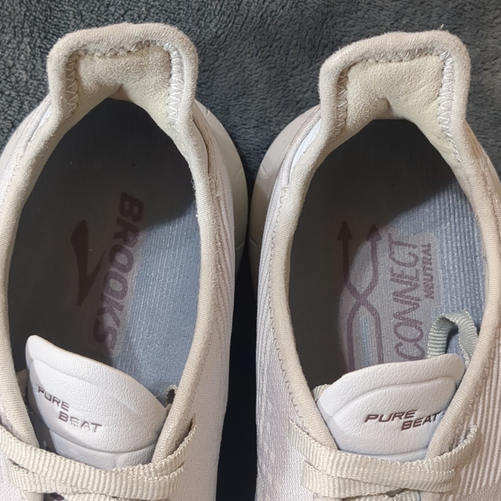 Brooks Pure Beat Running women's Shoes Gray Purple Sz 9 - Picture 4 of 9
